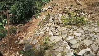 Berbagi untuk korban longsor di Gunumg Wuled Rembang