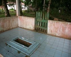 MAKAM SUCI MOYANG SUDUTO DESA KEDO