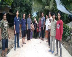 DI BANGKUNYA JALAN DESA CIKEDUNG D