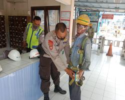 Personel Ditpamobvit Polda Banten Laku