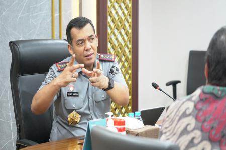 PENYANYI TERNAMA ASAL INGGRIS, ED 