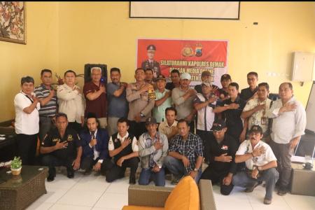 POLRES DEMAK GELAR SILATURAHMI BER