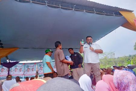 LUAR BIASA 1000 PETANI WANOGARA WE