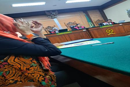 EKS MANAJER KOPERASI GUGAT HAK BAG