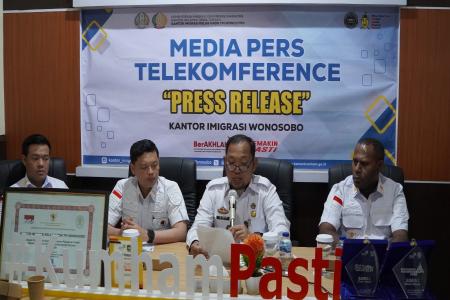 CAPAIAN GEMILANG KANTOR IMIGRASI W