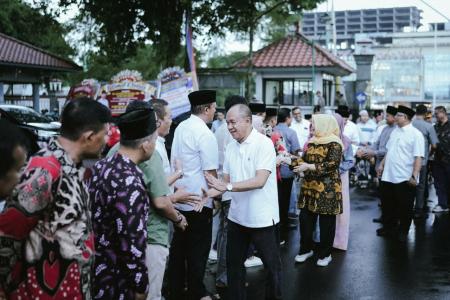 Kedatangan Bupati dan Wakil Bupati Ban