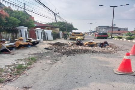 Pemeliharaan Jalan  Siliwangi Mulai Di