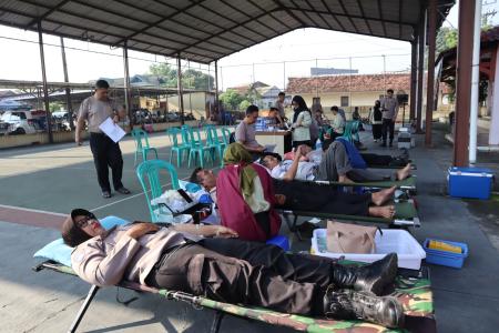 PULUHAN PERSONIL POLRES KENDAL GEL