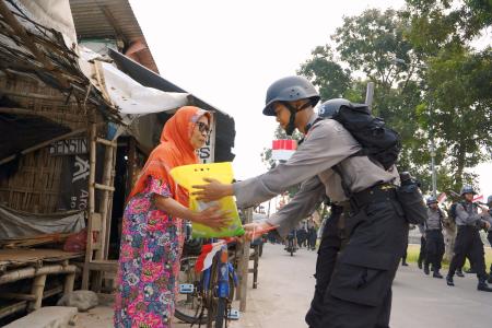 Tanamkan Nasionalisme 247 Siswa SPN Po