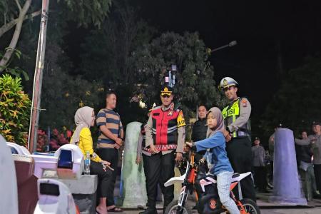 PERSONEL GABUNGAN POLRES PROBOLING