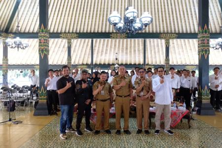 DISNAKERTRANS WONOSOBO DORONG SMAR