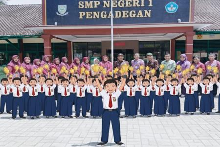 SMPN 1 PENGADEGAN TOREHKAN PRESTAS