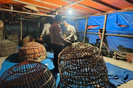 POLRES LAMONGAN BONGKAR ARENA JUDI