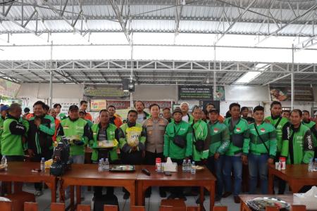 Kapolres Bojonegoro Beri Bantuan Komun